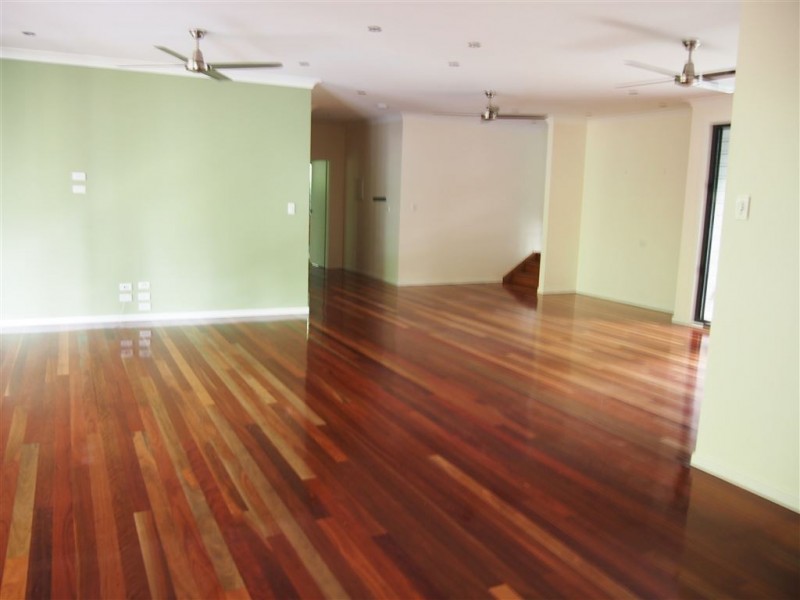 18 Lexton Street, Stretton QLD 4116