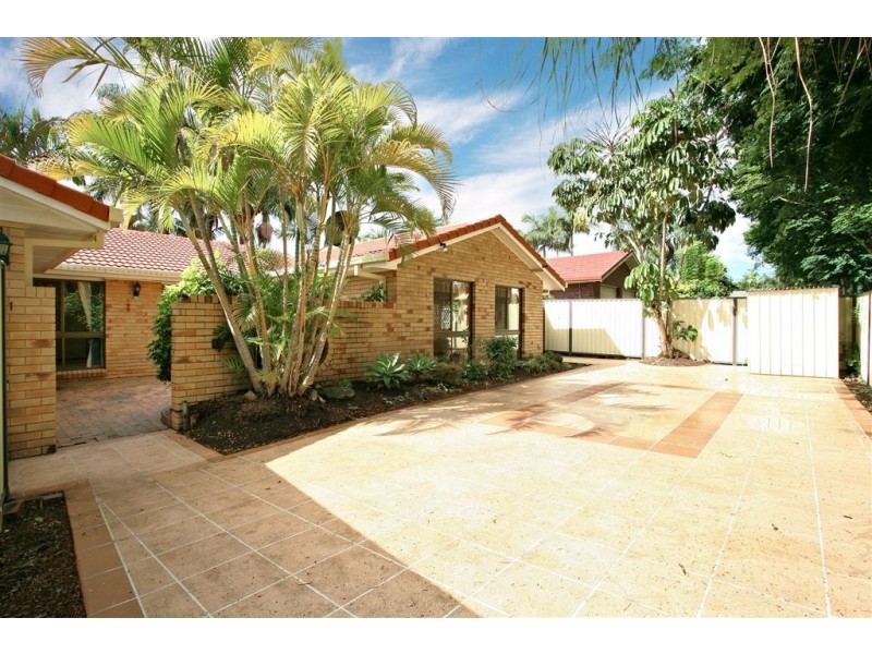 27 Lynelle Street, Sunnybank Hills QLD 4109