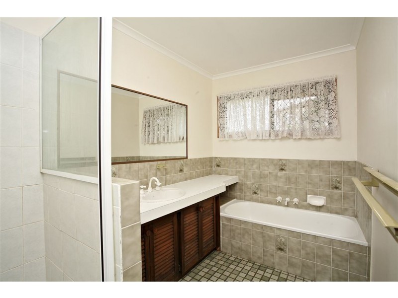 27 Lynelle Street, Sunnybank Hills QLD 4109