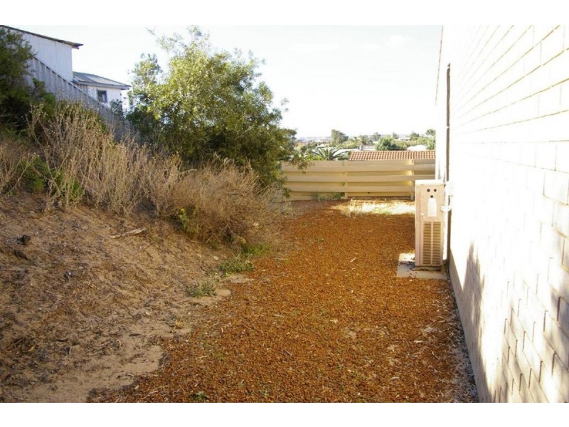 4/8 Eric Street, Geraldton WA 6530