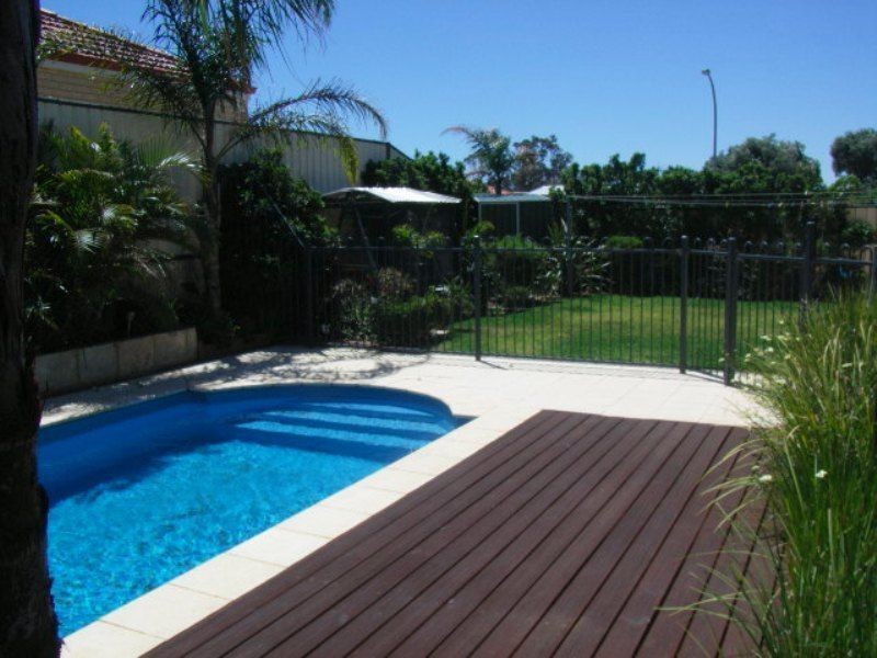 57 Shallcross Road, Yangebup WA 6164