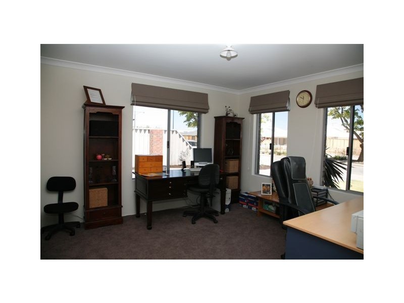 19 Harvest Lakes Boulevard, Atwell WA 6164