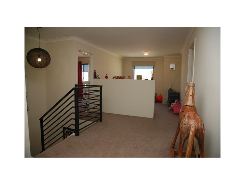 19 Harvest Lakes Boulevard, Atwell WA 6164
