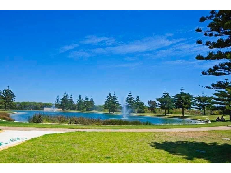 7 Antonio Circuit, Port Kennedy WA 6172