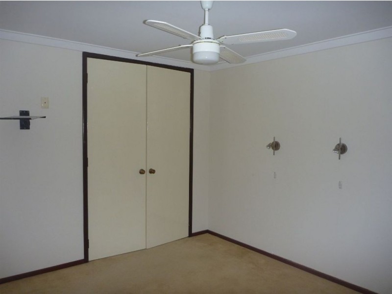 4 Seawind Drive, Silver Sands WA 6210