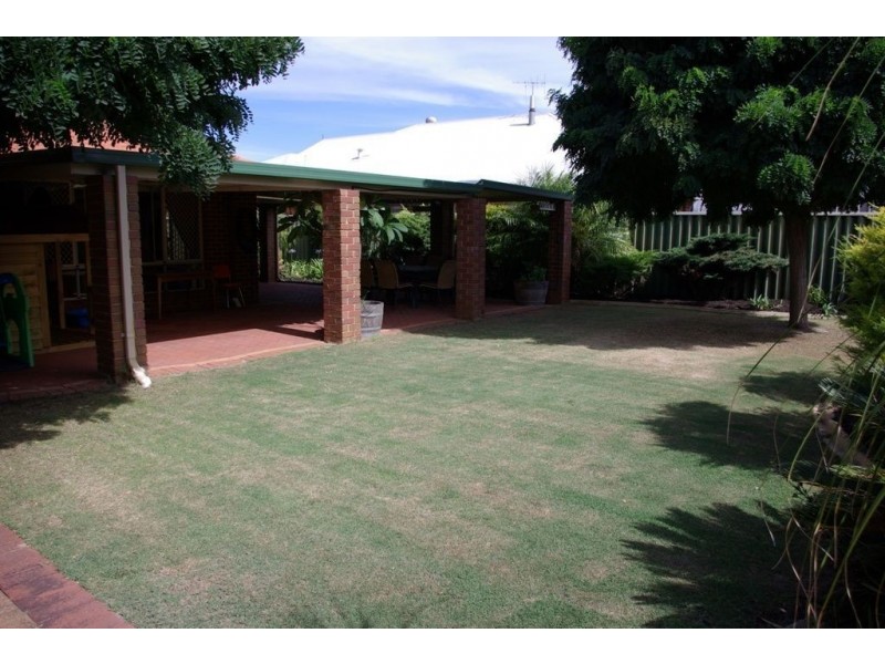 6 St Claire Gardens, Atwell WA 6164