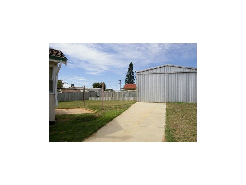 309 Banksia Street, Rangeway WA 6530