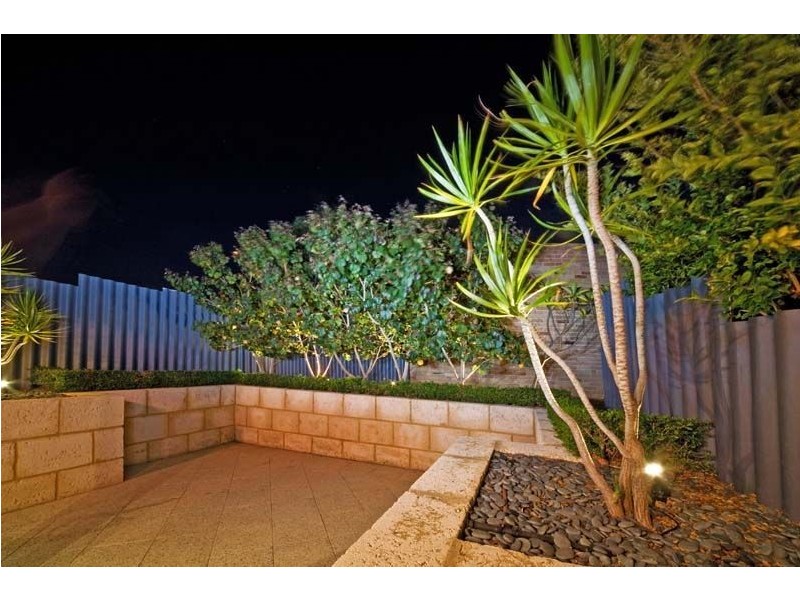 13/8-10 Swan Road, Attadale WA 6156