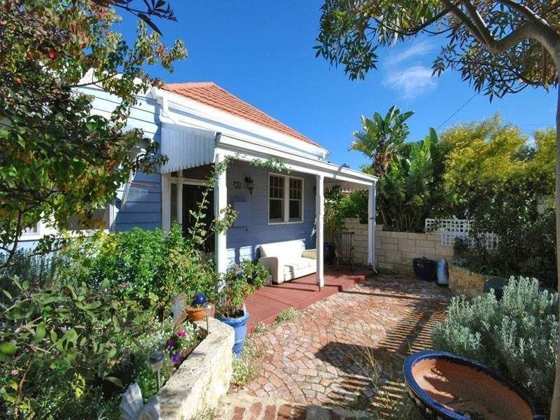 47 Hope Street, White Gum Valley WA 6162