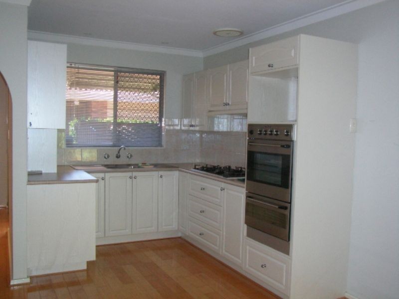 10/31-33 Bristol Avenue, Bicton WA 6157