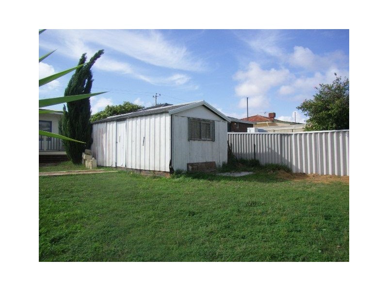 139 Forrest Road, Hamilton Hill WA 6163