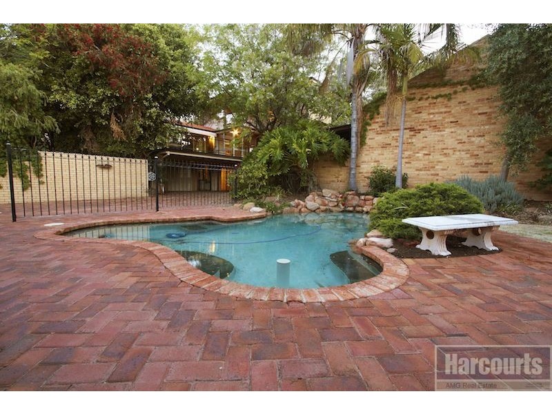 4a Beach Street, Bicton WA 6157