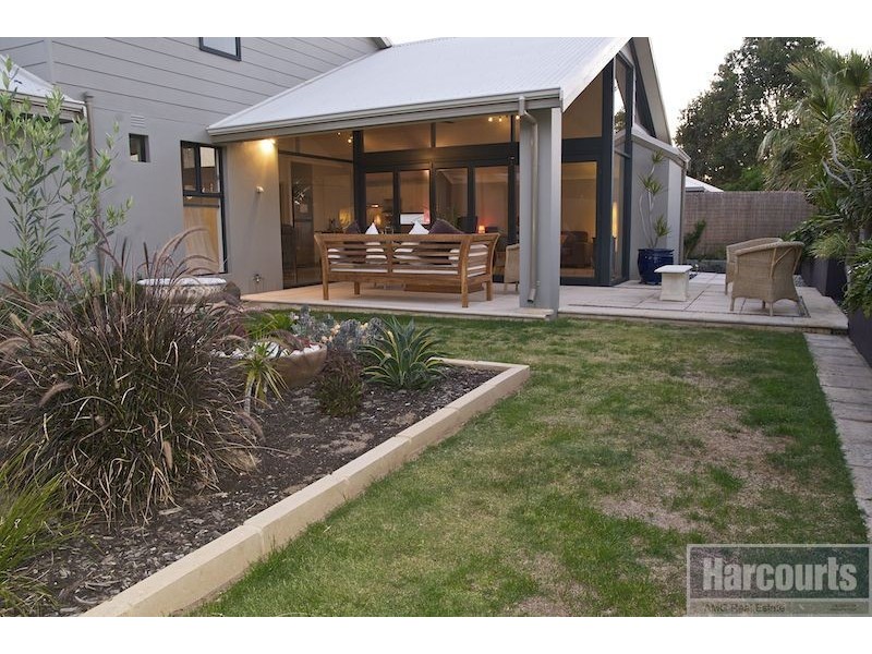 2/51 Zenobia Street, Palmyra WA 6157