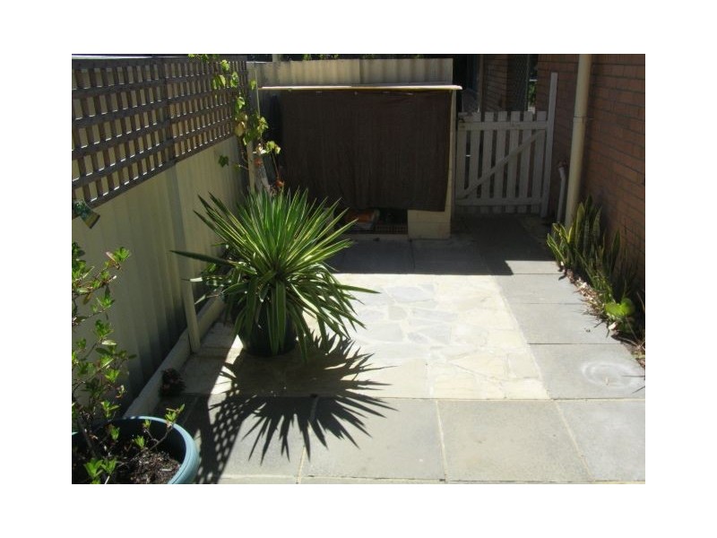 11 Ratcliffe Road, Booragoon WA 6154