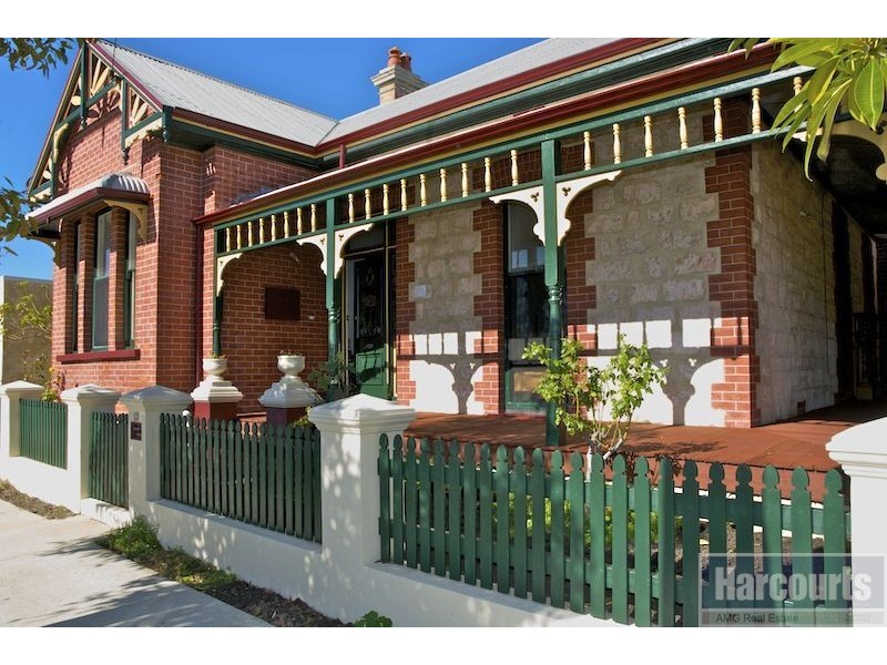 13 South Street, South Fremantle WA 6162