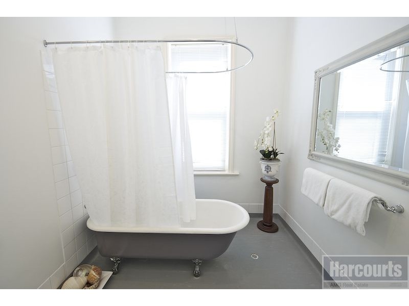 13 South Street, South Fremantle WA 6162