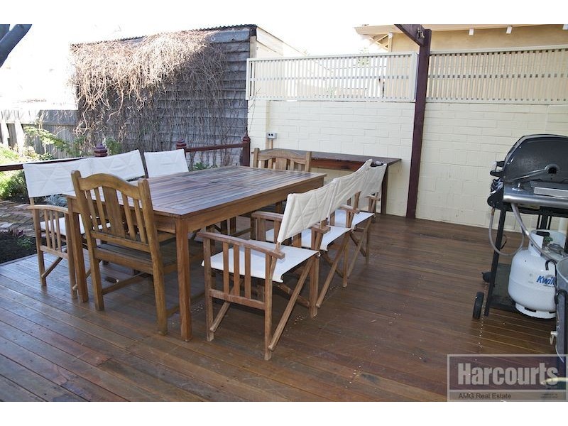 13 South Street, South Fremantle WA 6162