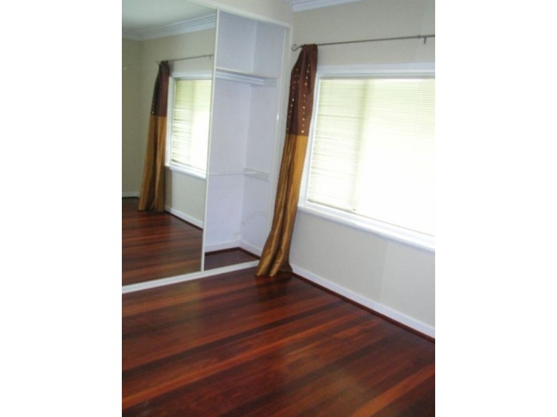 22 Shelshaw Street, Melville WA 6156