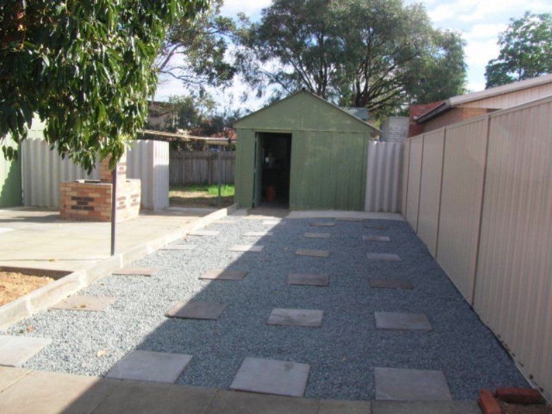 22 Shelshaw Street, Melville WA 6156