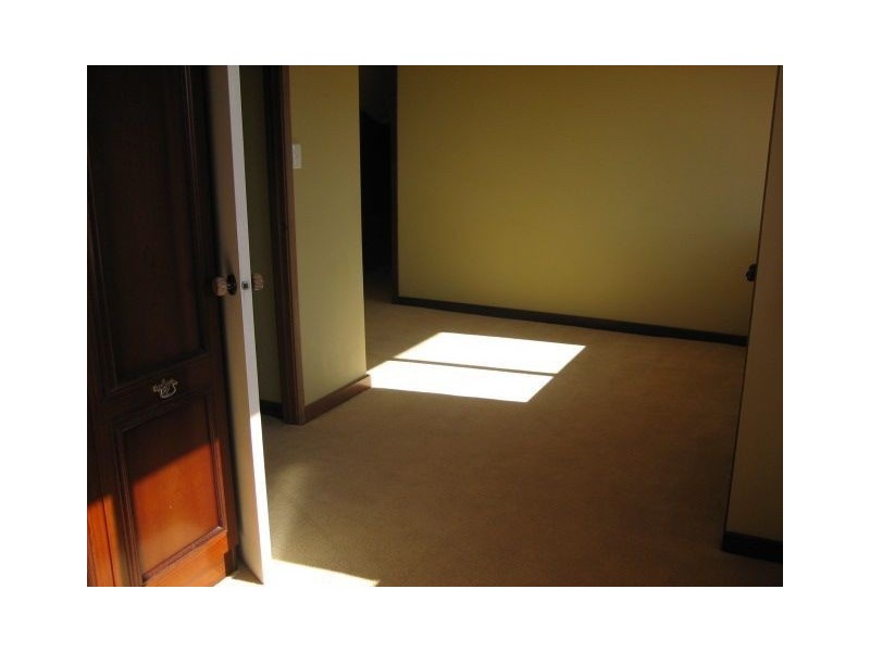 1/9 Kitchener Road, Melville WA 6156