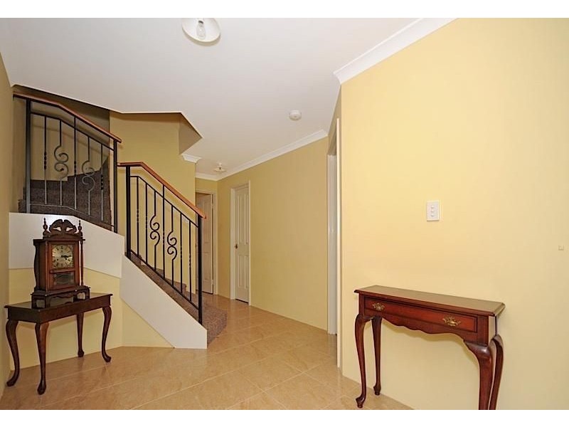 83 Aurora Drive, Atwell WA 6164