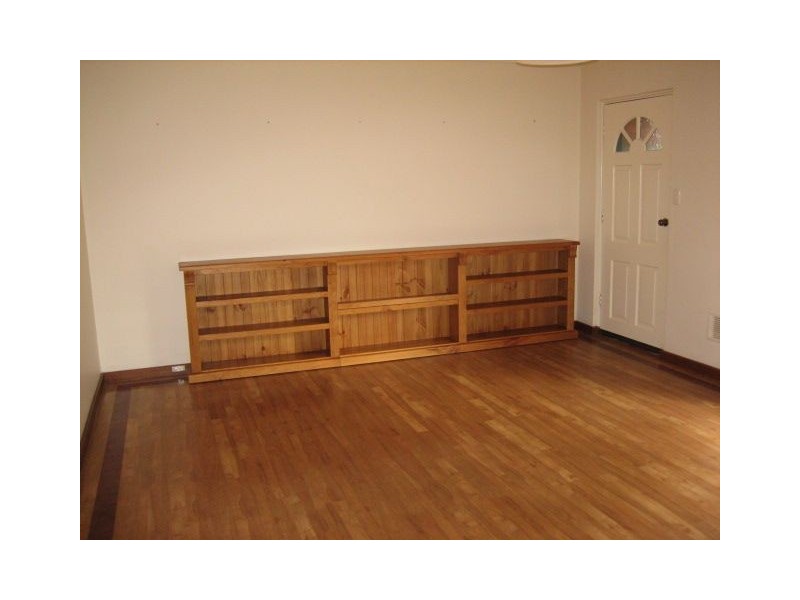 2/2 Malsbury Street, Bicton WA 6157