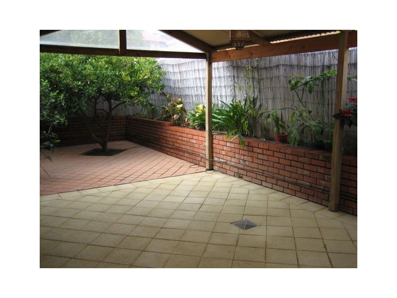 2/2 Malsbury Street, Bicton WA 6157