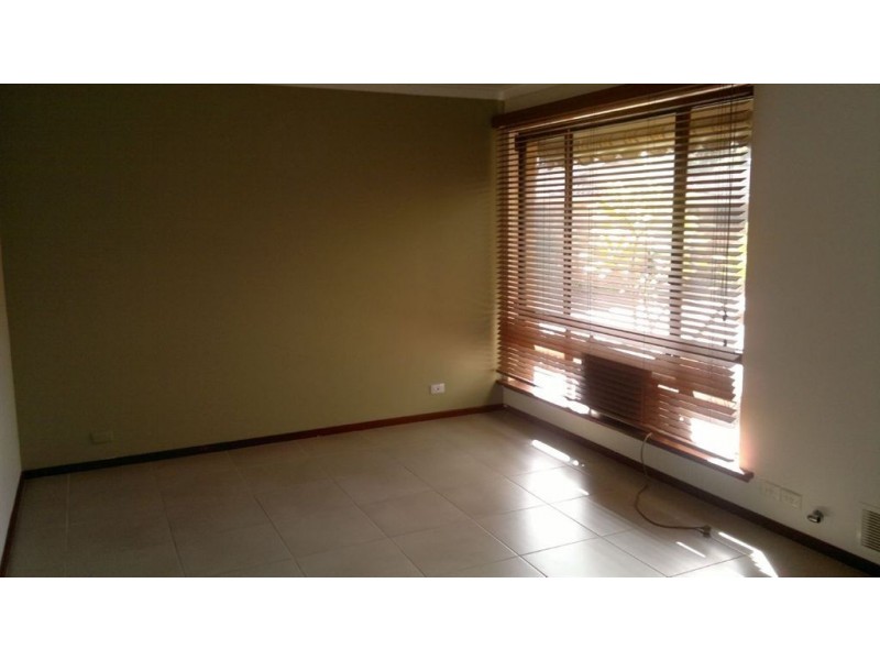 3/235 Stock Road, Palmyra WA 6157