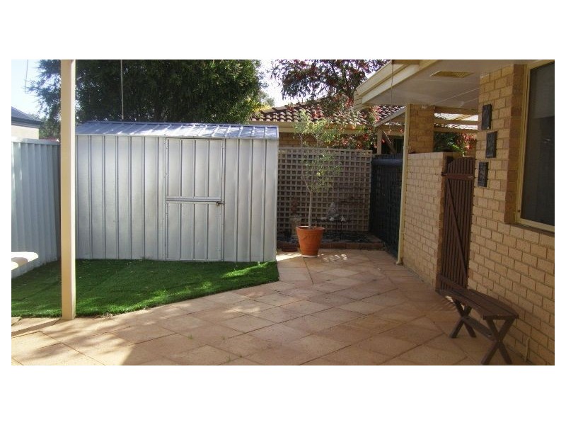 2/7 First Street, Bicton WA 6157