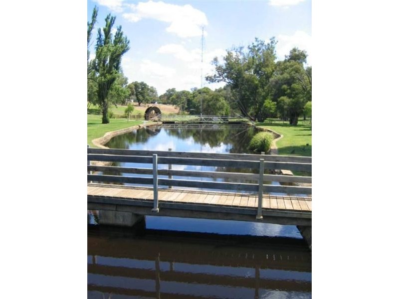 5 Cruden Place, Gingin WA 6503