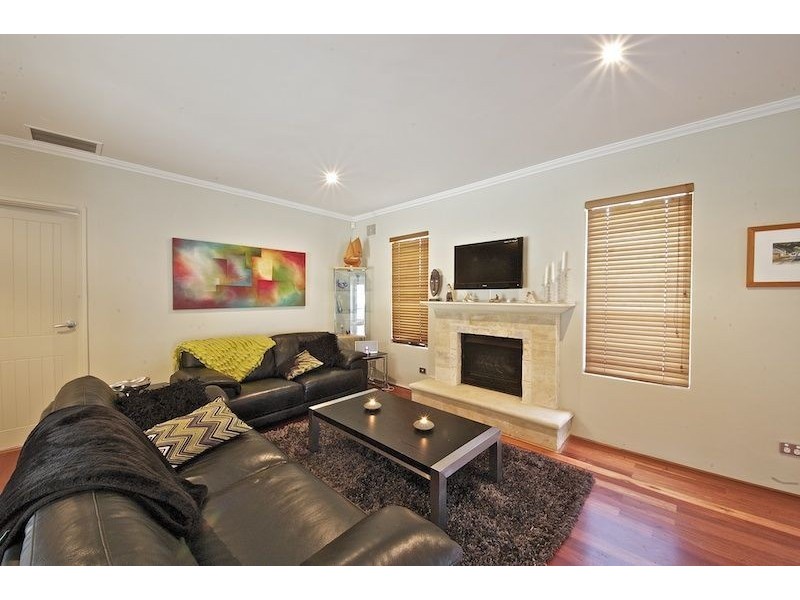 1c Henley Place, Attadale WA 6156