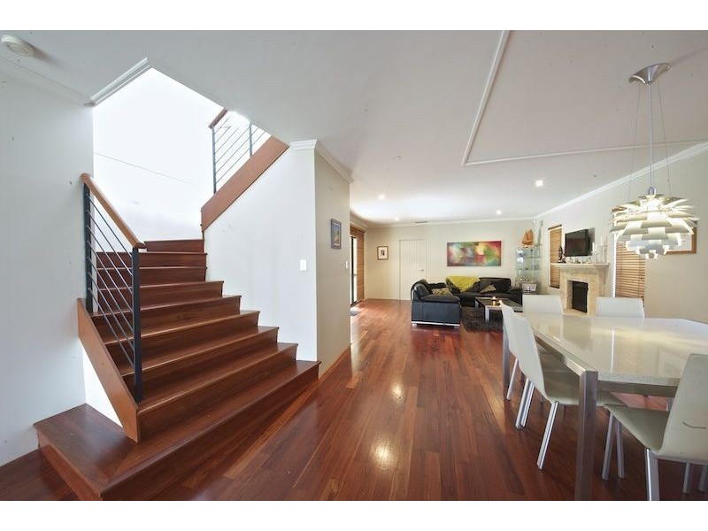 1c Henley Place, Attadale WA 6156