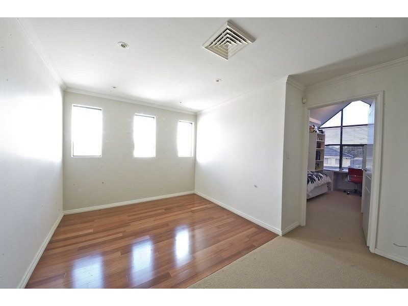 1c Henley Place, Attadale WA 6156