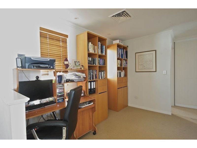 1c Henley Place, Attadale WA 6156