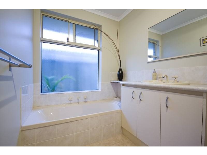 6a Fenton Place, Myaree WA 6154