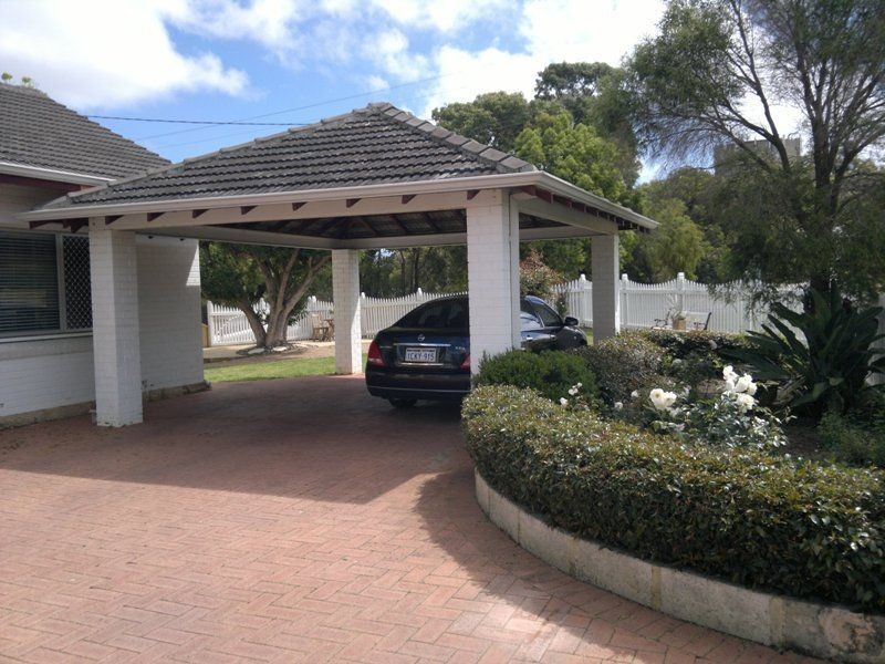 2 Perkins Road, Melville WA 6156