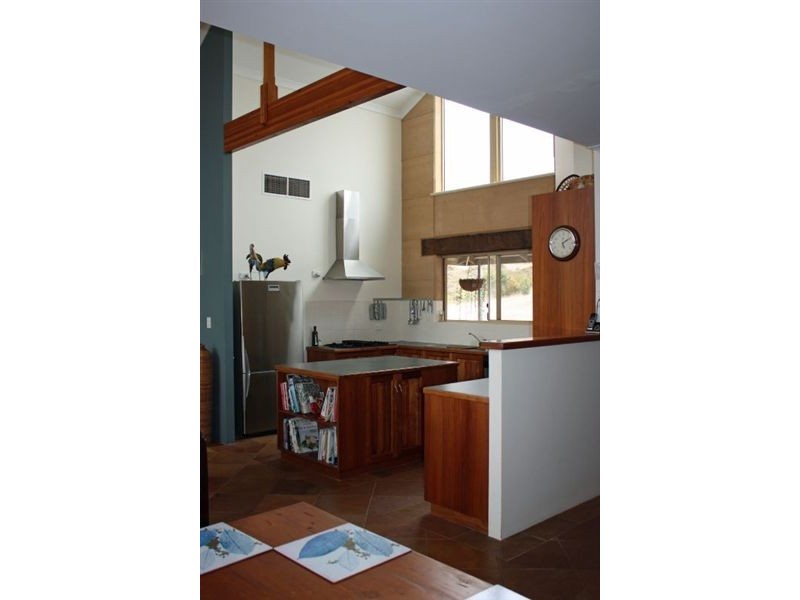 305 Nanson-Howatharra Road, Nanson WA 6532