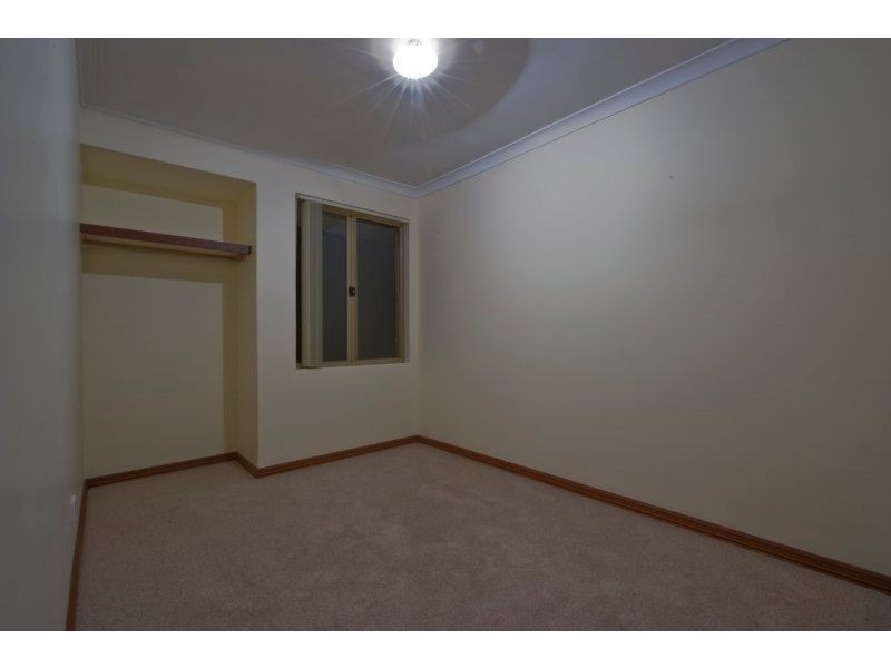 13 Firestone Place, Meadow Springs WA 6210
