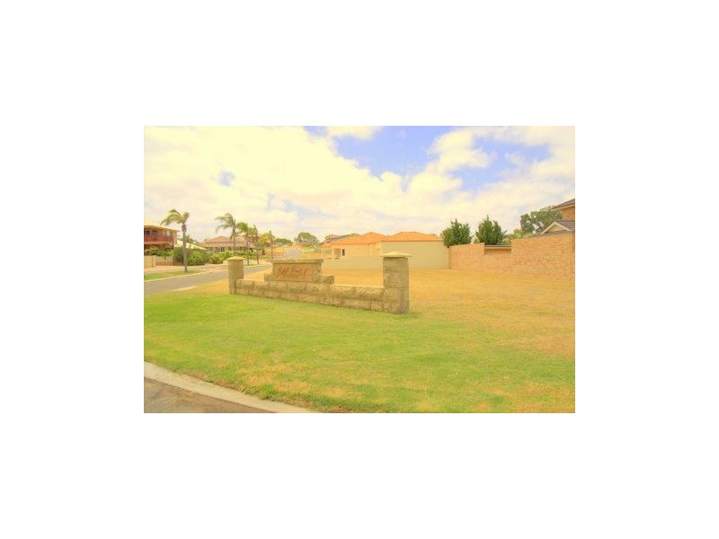 2 Champion Bay Rise, Bluff Point WA 6530