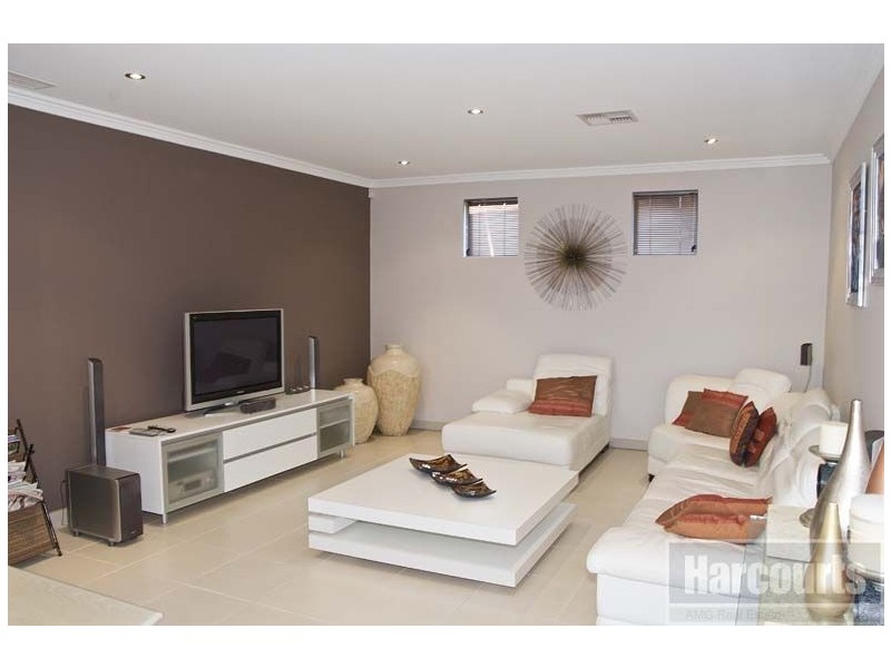 5a McBeth Way, Kardinya WA 6163