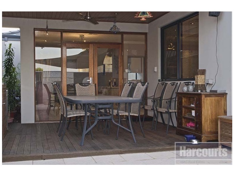 5a McBeth Way, Kardinya WA 6163