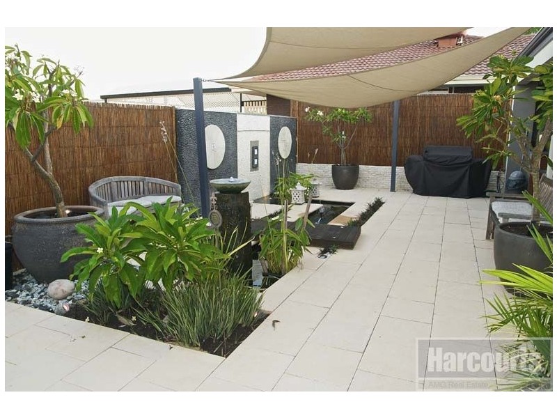 5a McBeth Way, Kardinya WA 6163