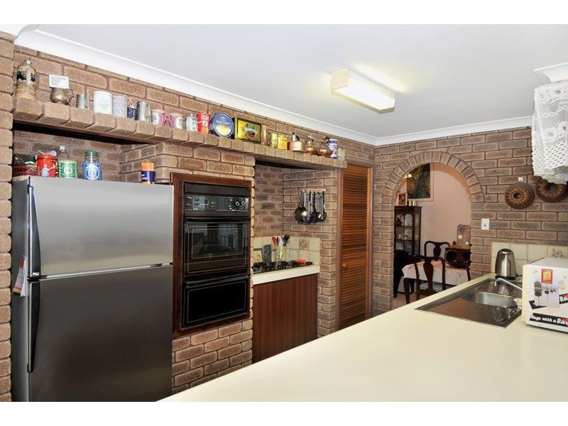 28 Hanson Way, Dudley Park WA 6210