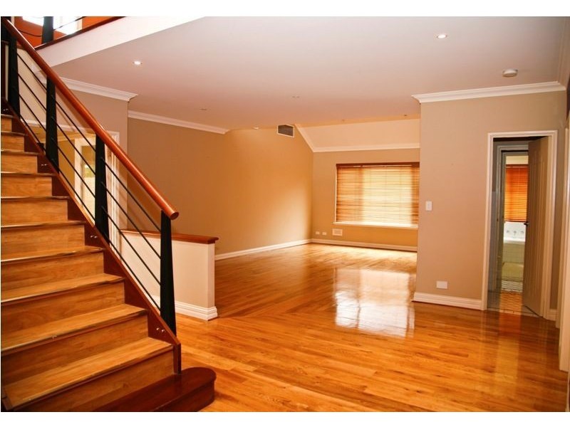 16 Klem Avenue, Salter Point WA 6152