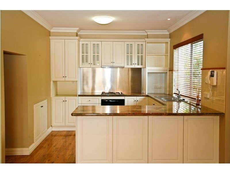 16 Klem Avenue, Salter Point WA 6152