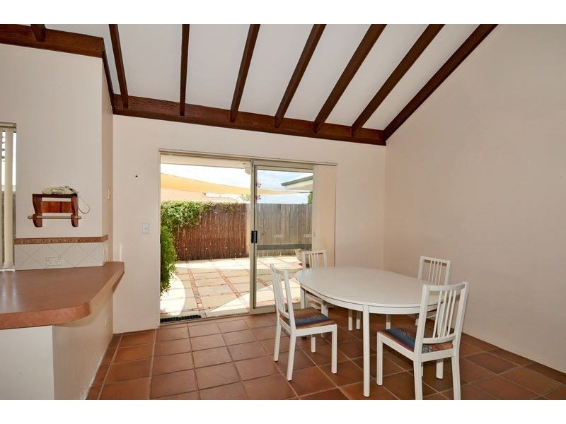 2 Fairway Crescent, Meadow Springs WA 6210