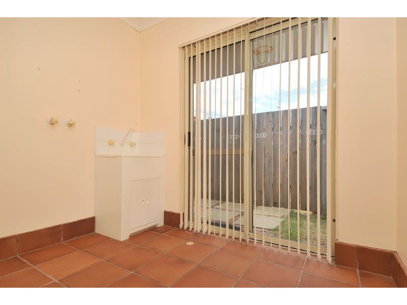 2 Fairway Crescent, Meadow Springs WA 6210