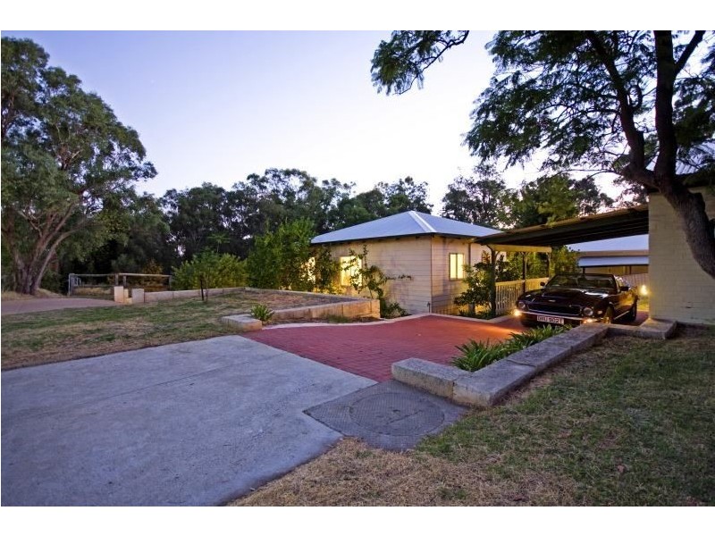 2/1 Plymouth Street, Woodbridge WA 6056