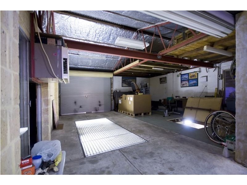 2/1 Plymouth Street, Woodbridge WA 6056