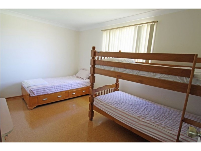 8B Edwards Street, Dawesville WA 6211